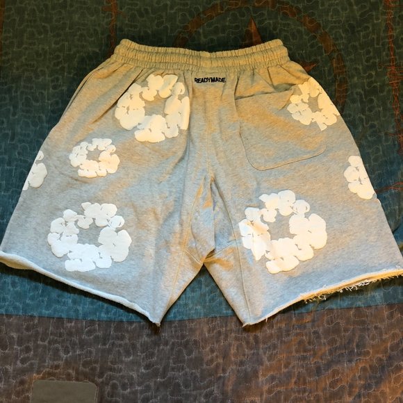 READYMADE x Denim Tears Cotton Wreath Sweatshorts Grey/White - Picture 3 of 8